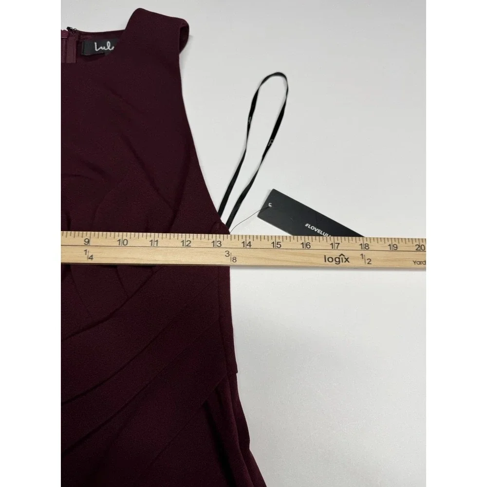 Lulu's Bodycon Fitted‎ Sleeveless Short Tank Dress Burgundy Size S Ruched NWT